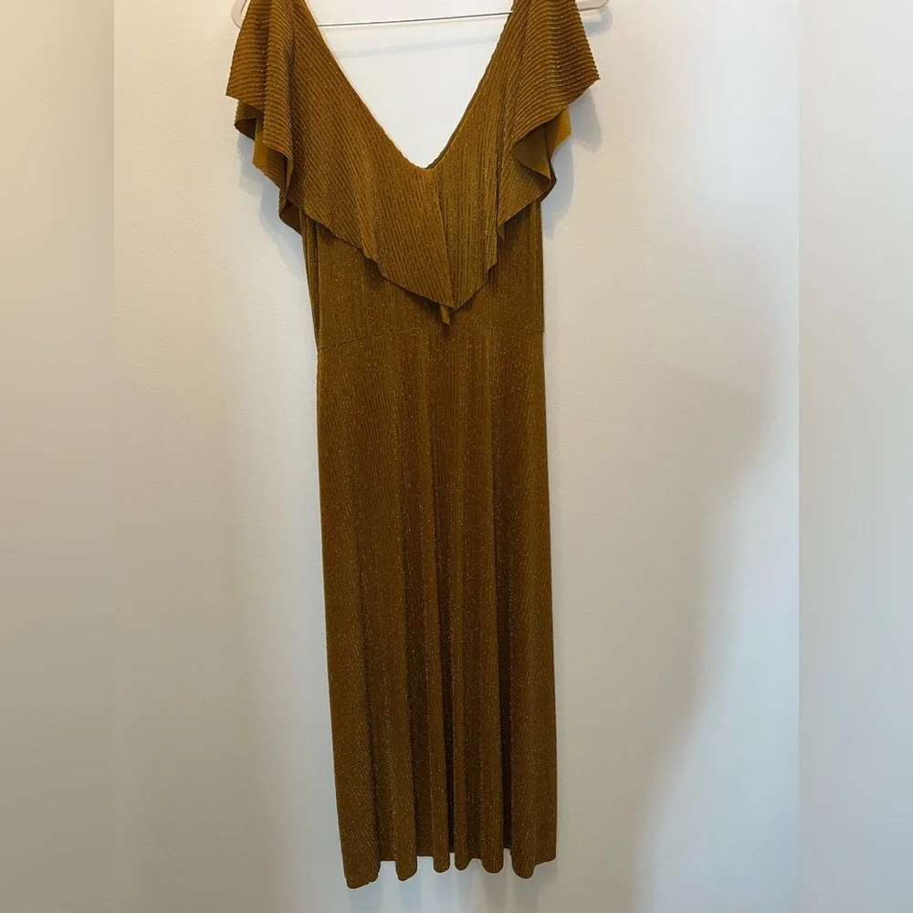 Zara Gold Midi Dress - Picture 7 of 9